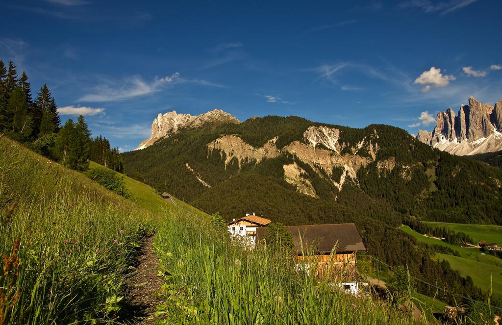 Putzerhof Aparthotel Funes  Buitenkant foto