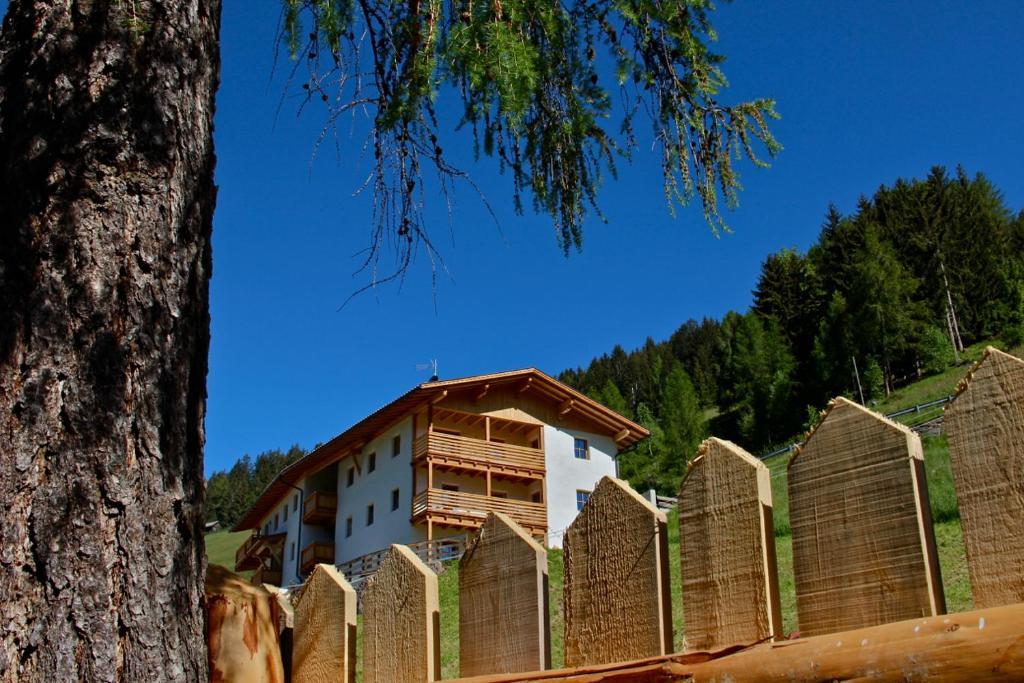 Putzerhof Aparthotel Funes  Buitenkant foto